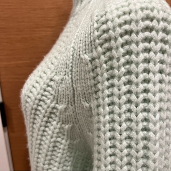 ARCH4 | 100% Cashmere | ELLIS Sweater | Hint of Mint | OS | EUC - Picture 8 of 15